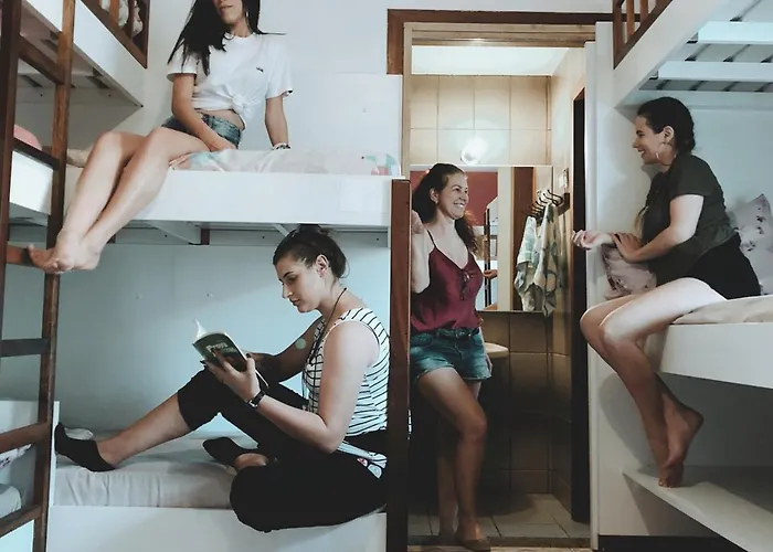 Hostel 325