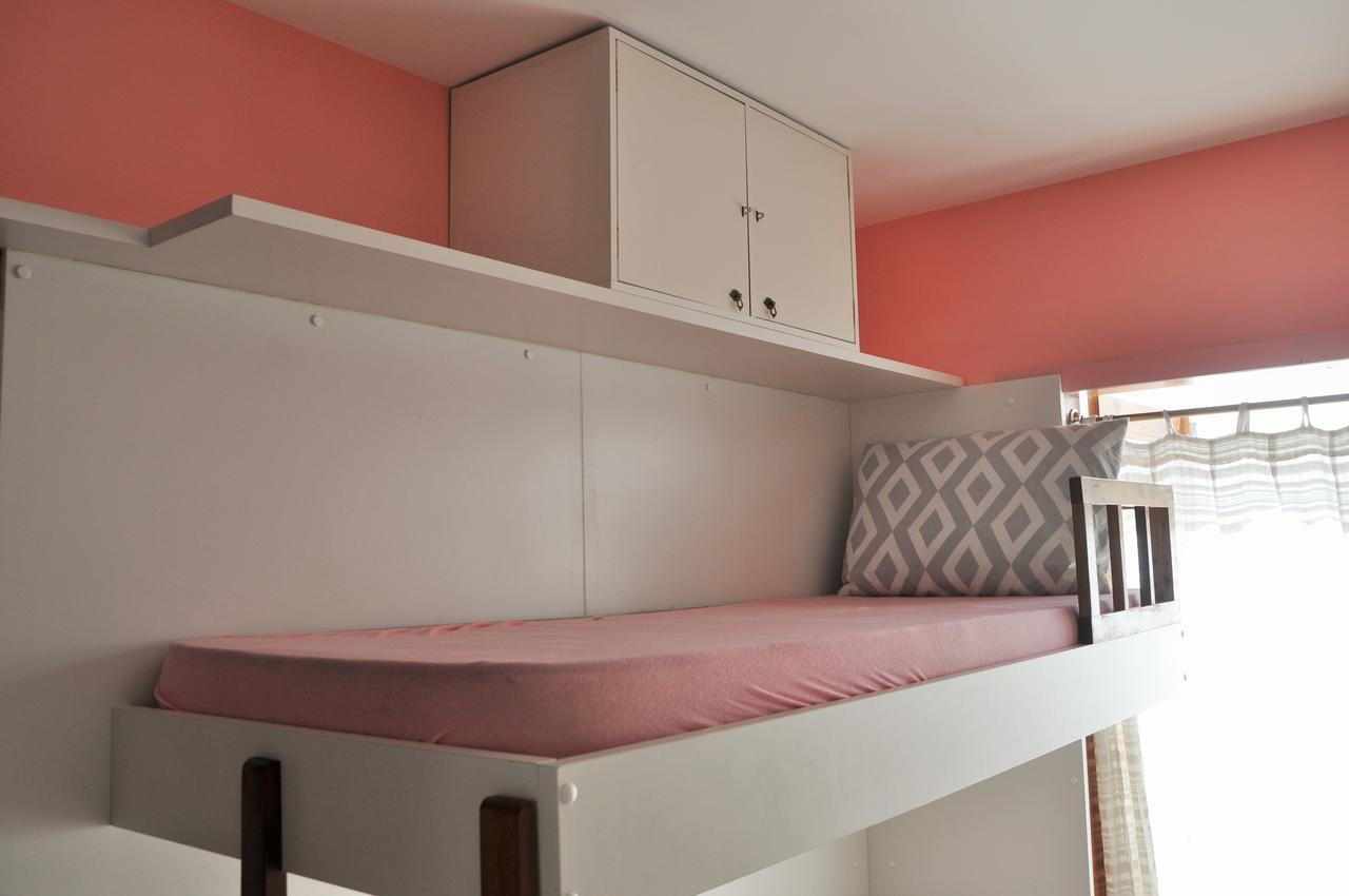 Hostal 325 *