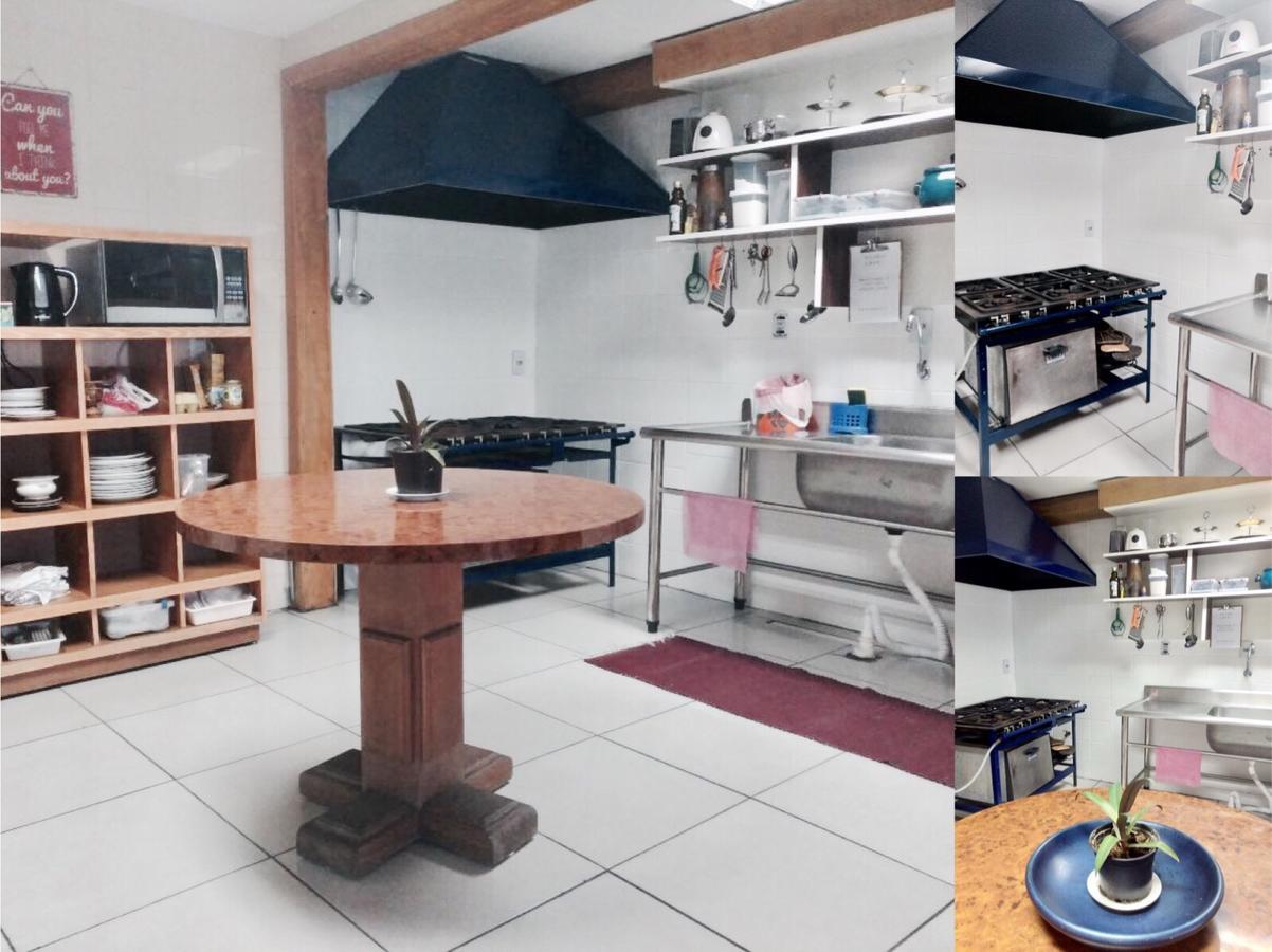 Hostal 325 *